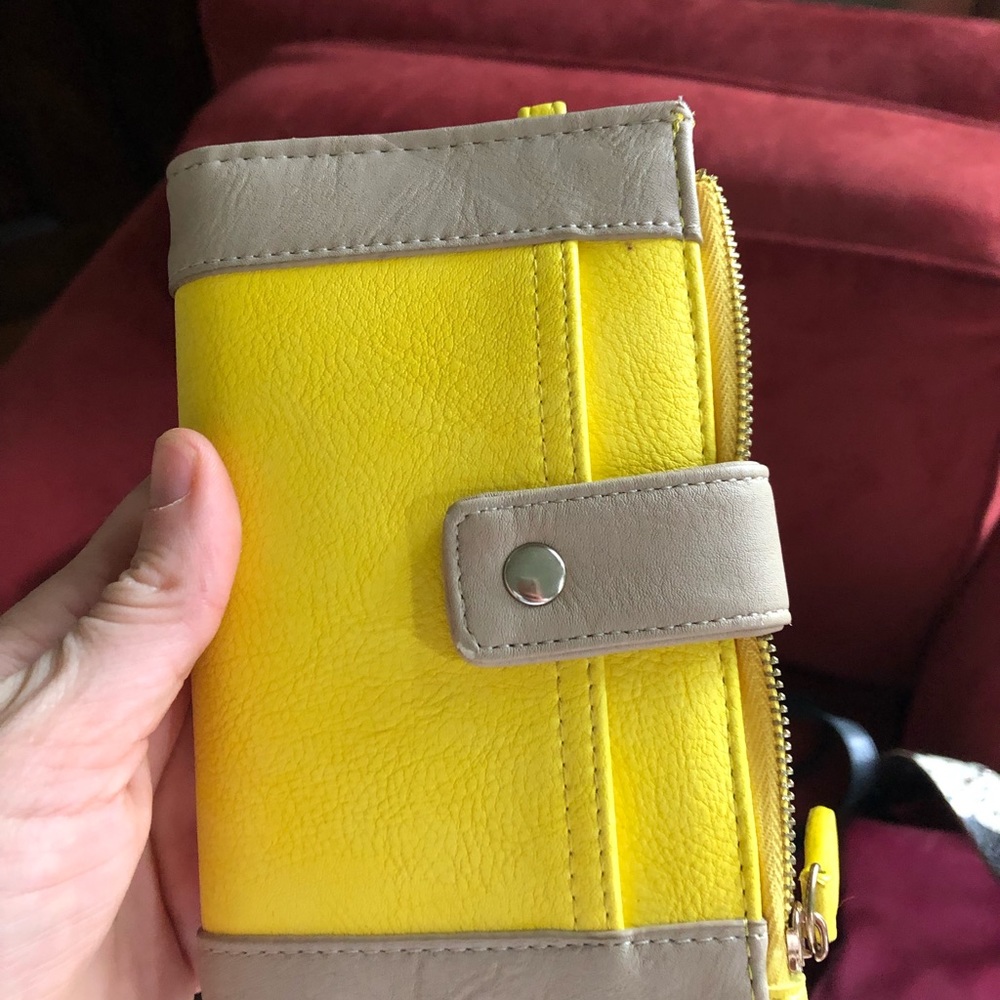 Wristlet - Picture 2 of 2